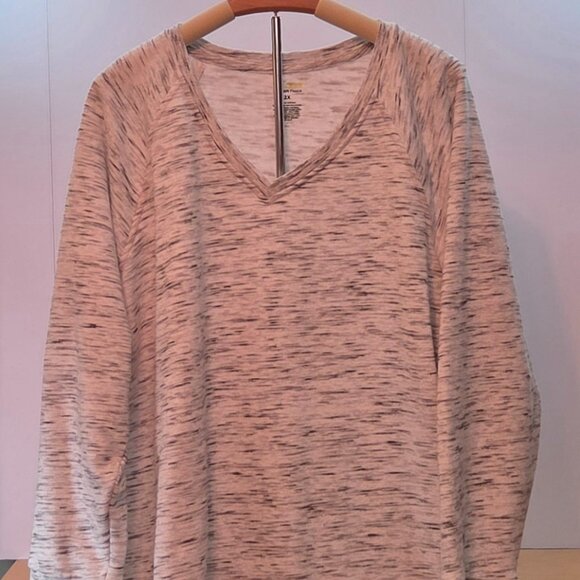 Liked New - Tek Gear Ultrasoft Fleece Long Sleeve Top, 2X, Light Heather Gray - Picture 6 of 7